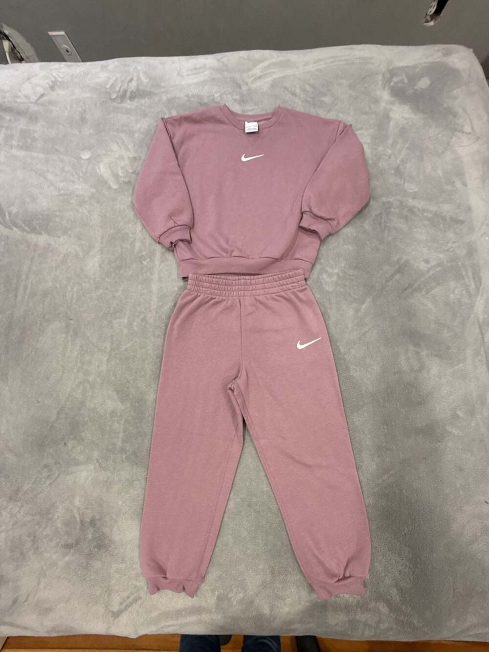 Nike Girls Essential Fleece Tracksuit Pink